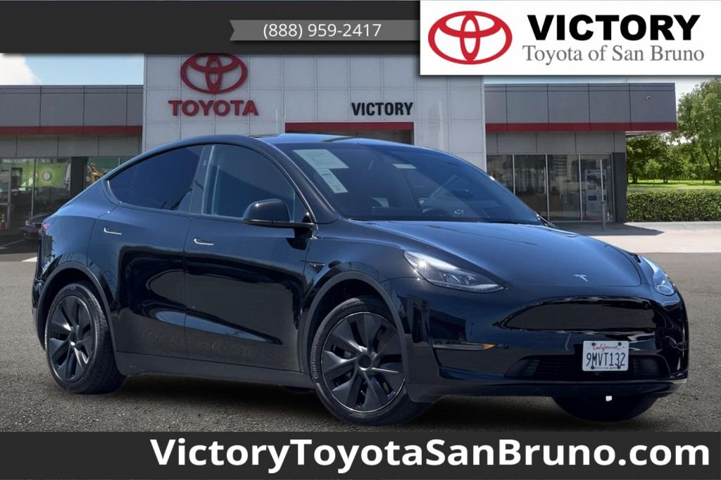 2024 Tesla Model Y Long Range Rear Wheel Drive's photo