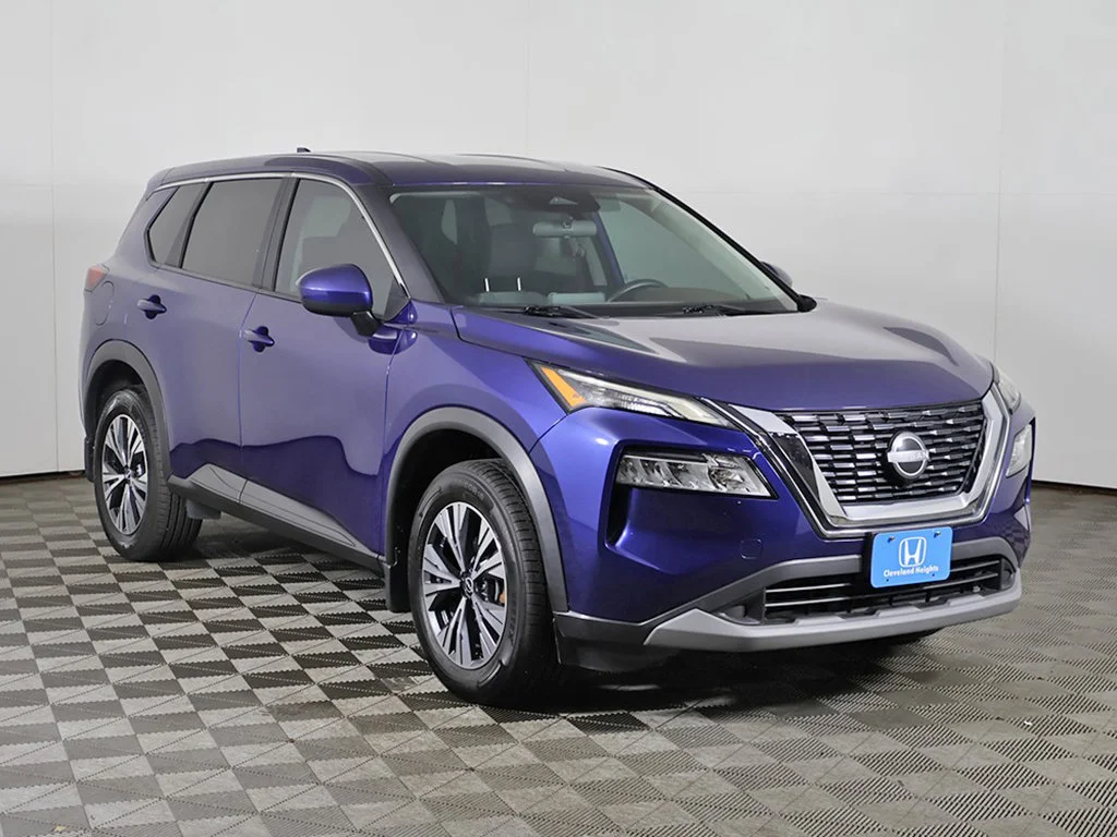 Used 2023 Nissan Rogue SV with VIN 5N1BT3BA3PC768809 for sale in Cleveland Heights, OH