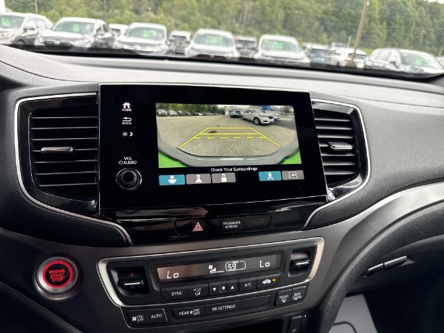 Used 2023 Lunar Silver Metallic Honda EX-L image 32
