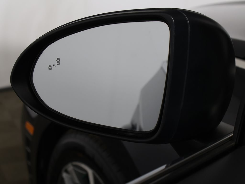 Used 2023 Blue Hyundai SEL image 31