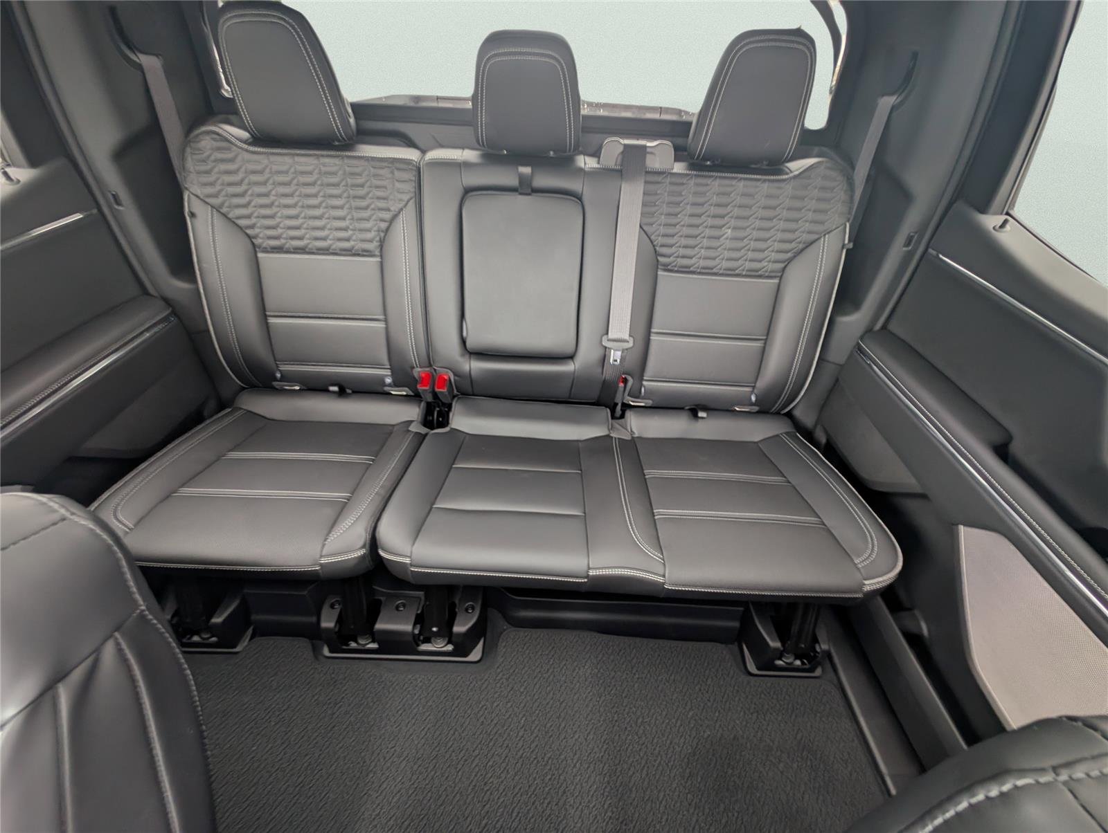 2025 GMC Sierra EV Denali - Photo 32