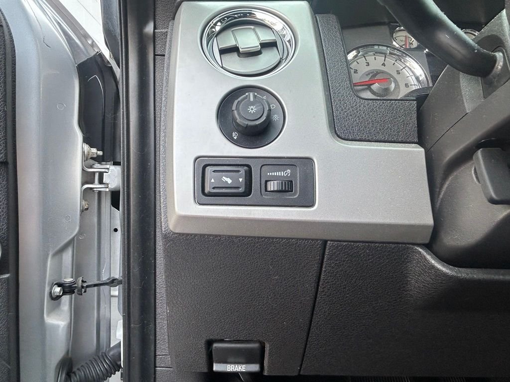 Used 2010 Silver Ford Lariat image 13