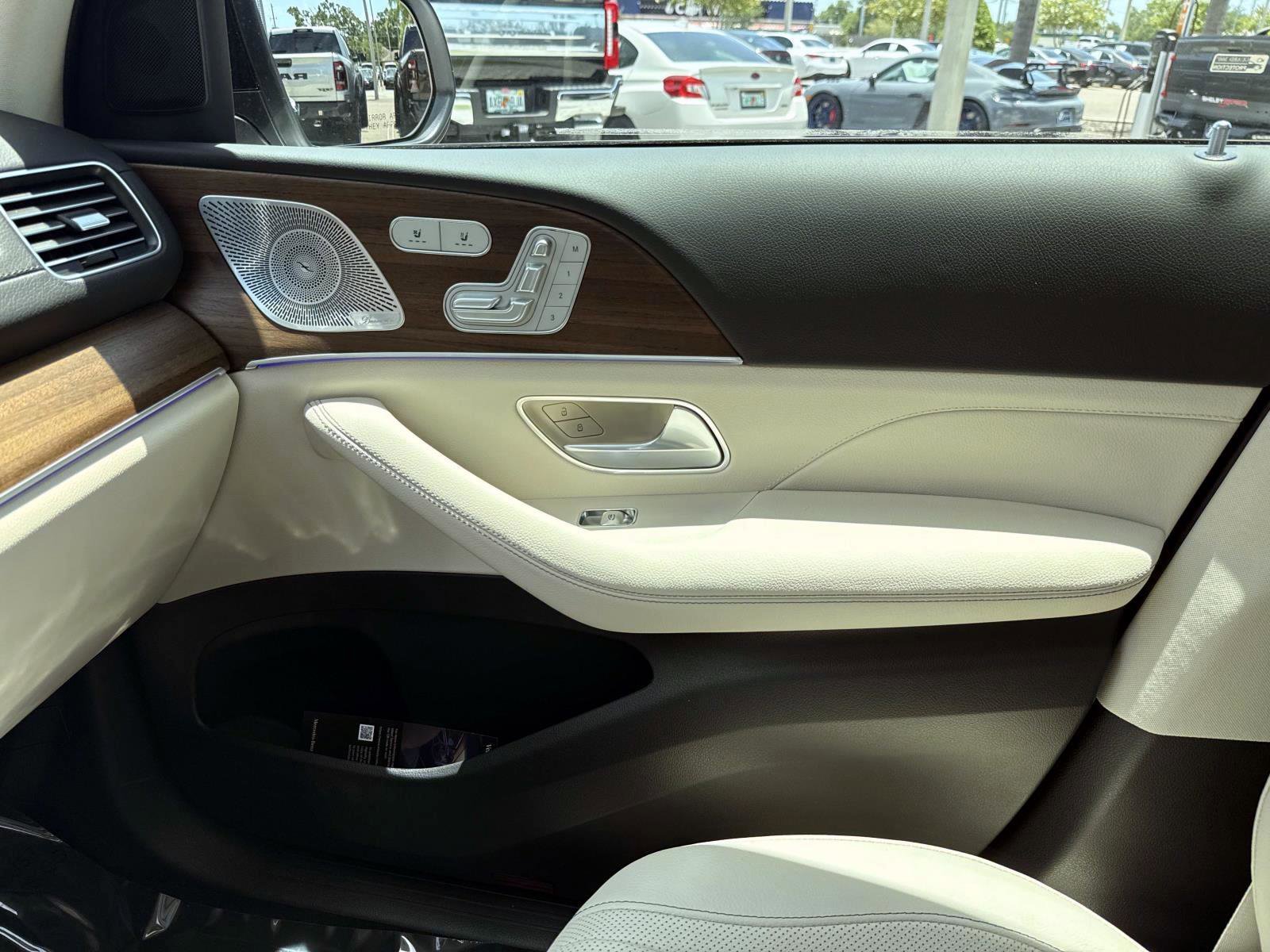New 2026 Polar White Mercedes-Benz 450 4MATIC® SUV image 26