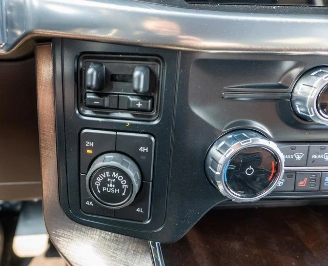 New 2026 Star White Metallic Tri-Coat Ford King Ranch® image 25