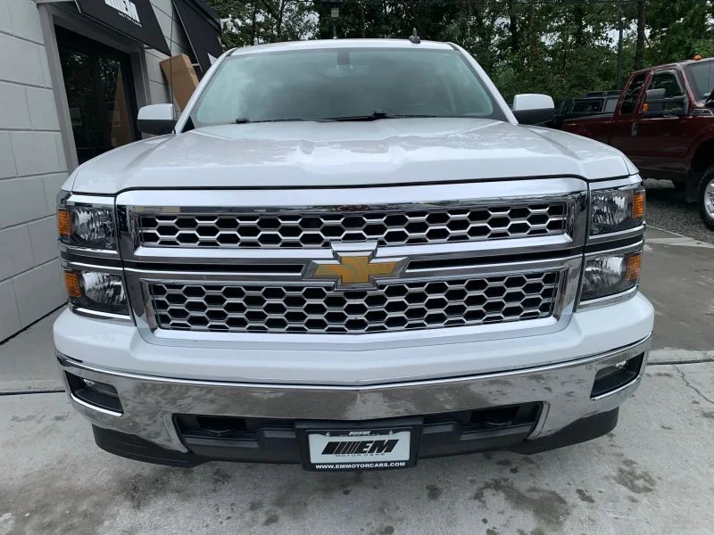Used 2015 White Chevrolet LT Pickup 4D 6 1/2 ft image 19
