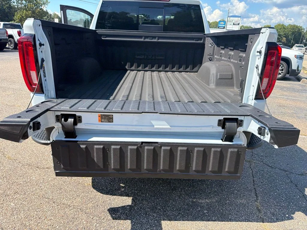 Used 2026 White GMC SLT image 35