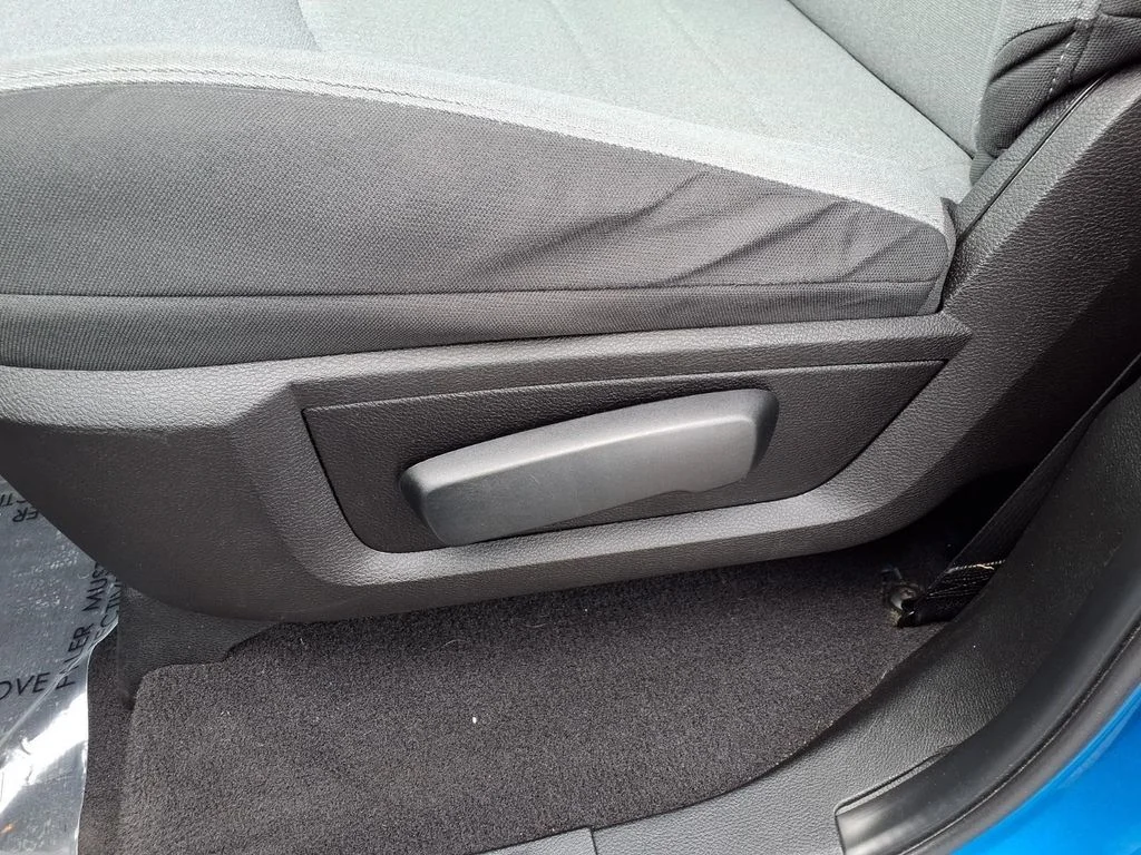 Used 2024 Blue Ram SLT image 21