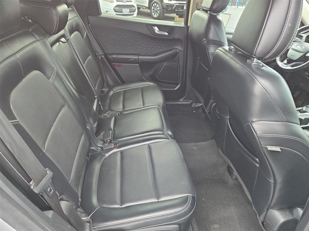 Used 2020 Silver Ford SEL image 18