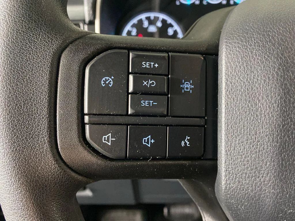 Used 2023 Black Metallic Ford XL image 18