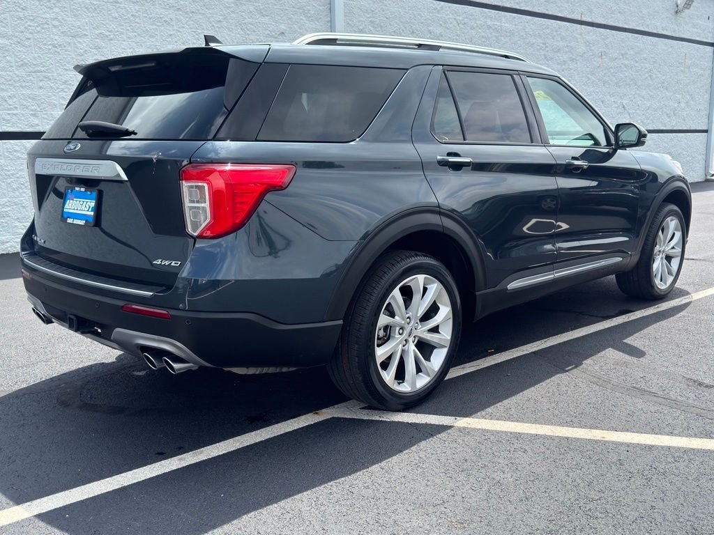 Used 2024 Blue Metallic Ford Platinum image 9