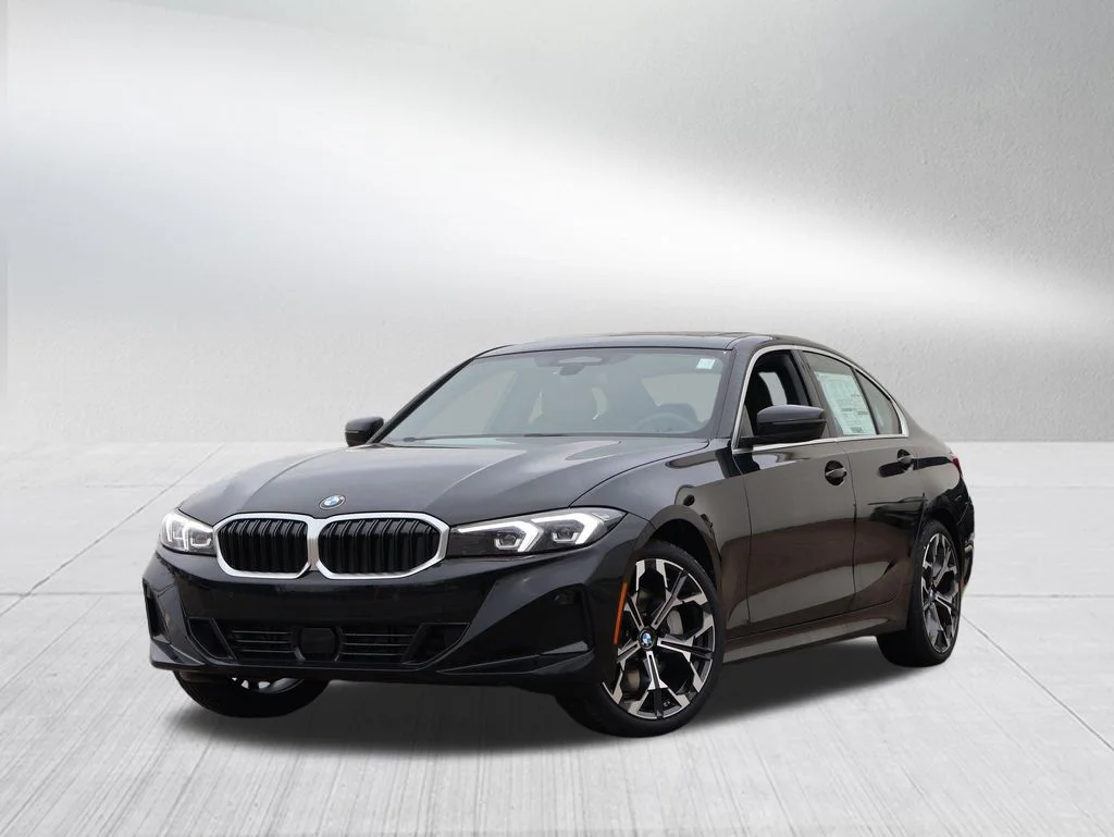 2026 BMW 3 Series 330i xDrive Sedan's photo