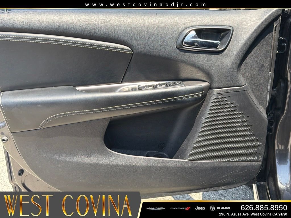 Used 2019 Gray Dodge Crossroad image 19