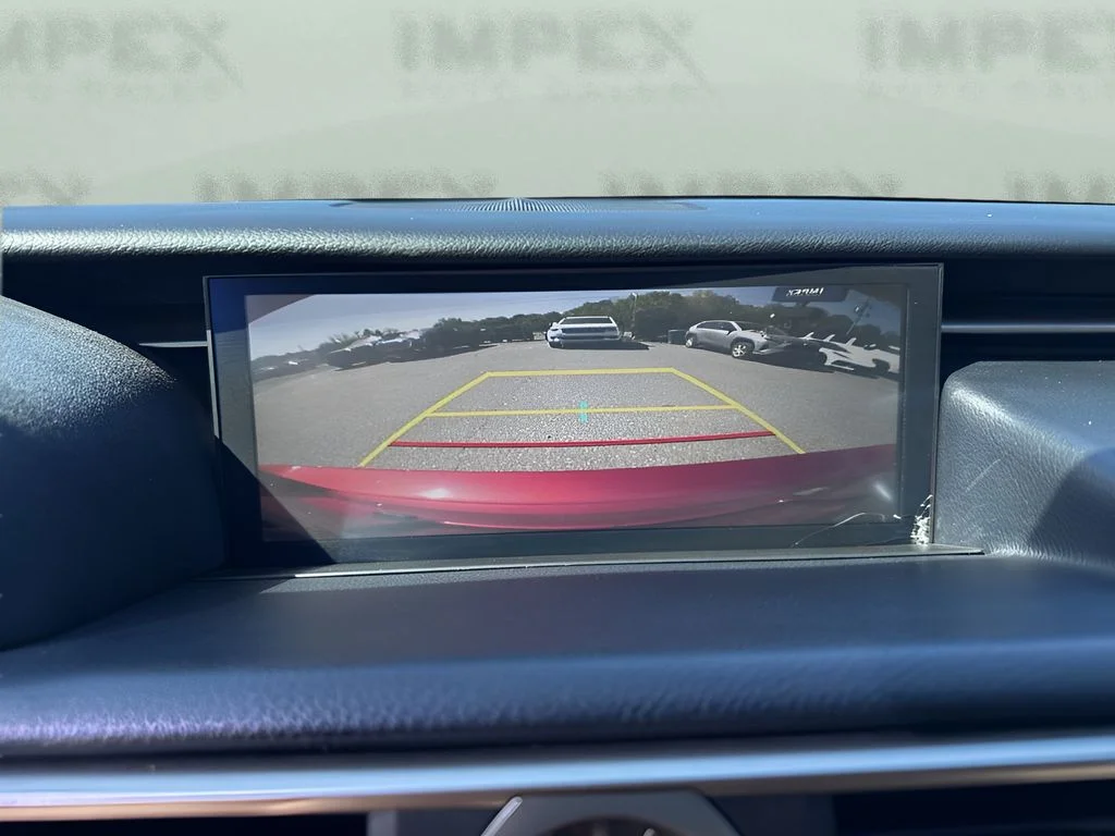 Used 2015 Red Lexus F image 21