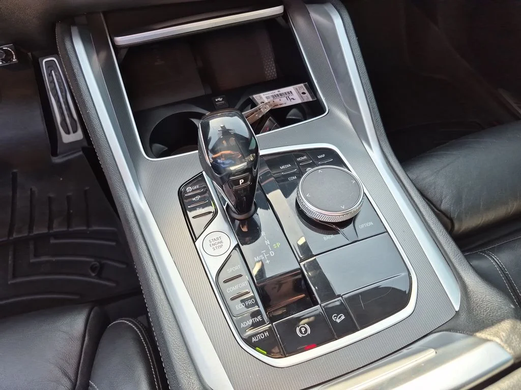 Used 2021 Red BMW xDrive40i image 35