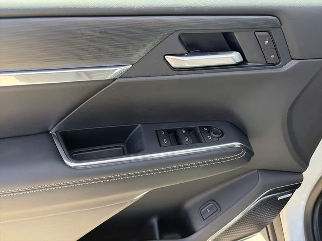 New 2026 White GMC Elevation image 14