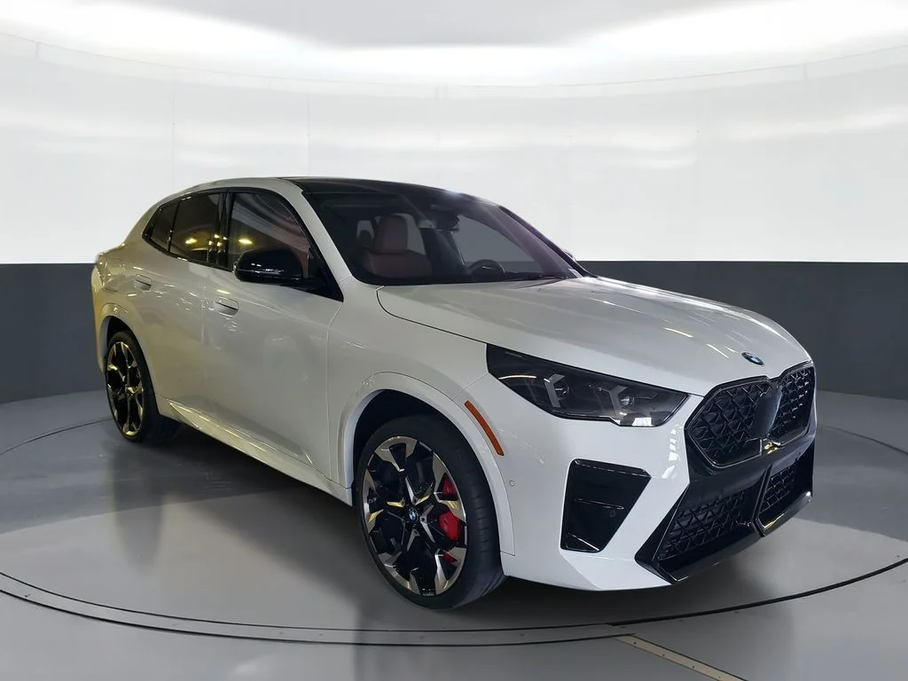 New 2026 Alpine White BMW xDrive28i image 2