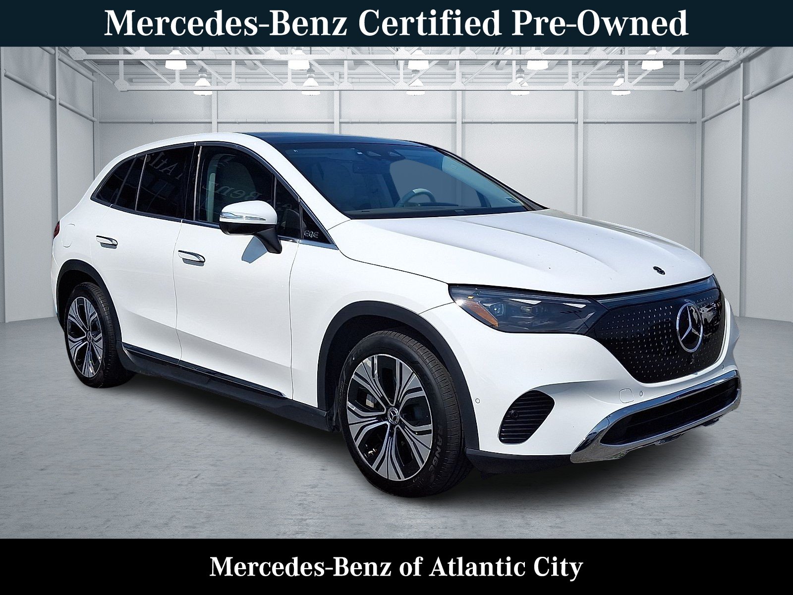 Certified Used 2023 Polar White Mercedes-Benz 4MATIC® image 1