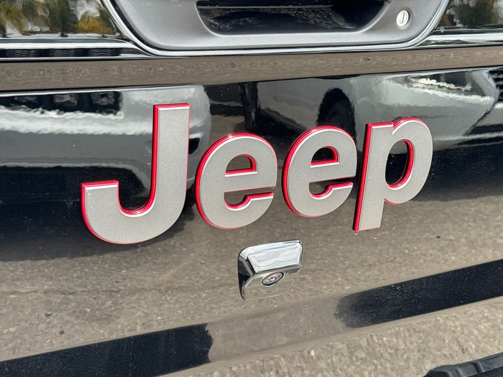 New 2026 Black Clear-Coat Exterior Paint Jeep Rubicon X image 12