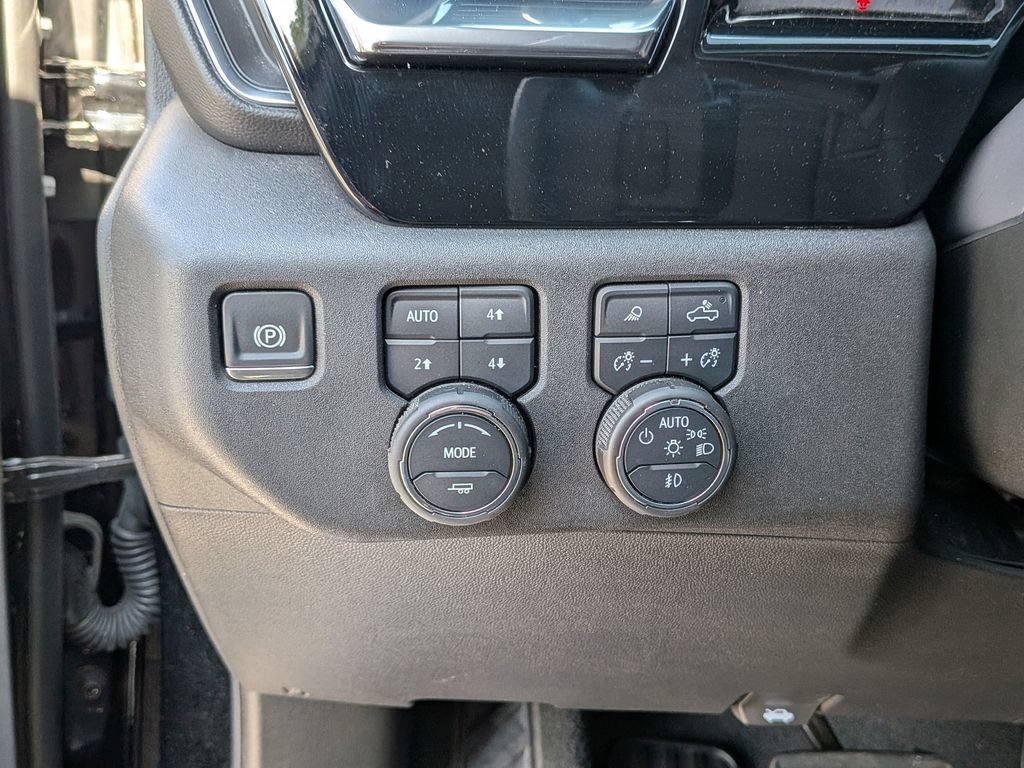 2024 Chevrolet Silverado 1500 LTZ - Photo 18