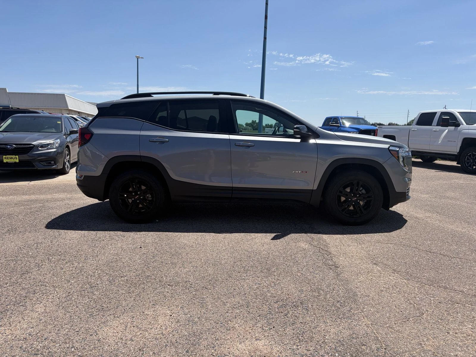 Used 2023 Sterling Metallic GMC AT4 image 8