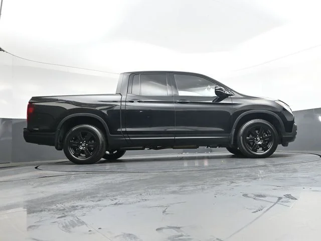 Used 2018  Honda Black Edition image 31
