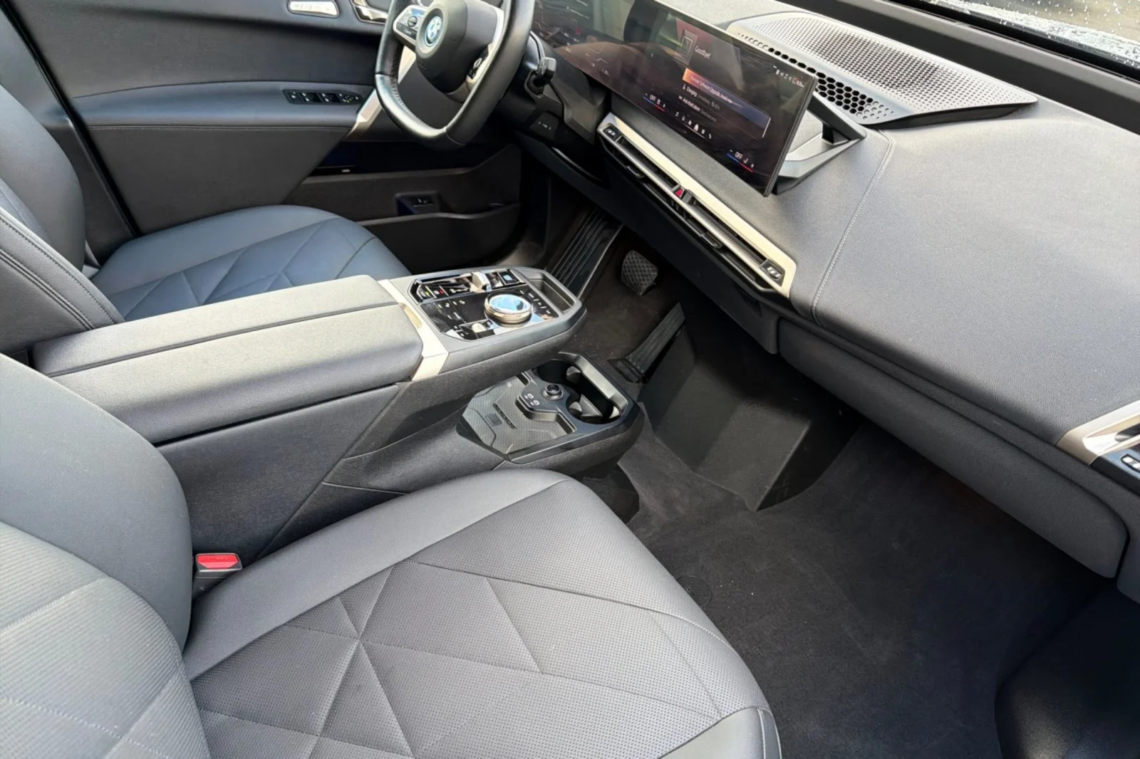Used 2024 Storm Bay Metallic BMW xDrive50 image 15