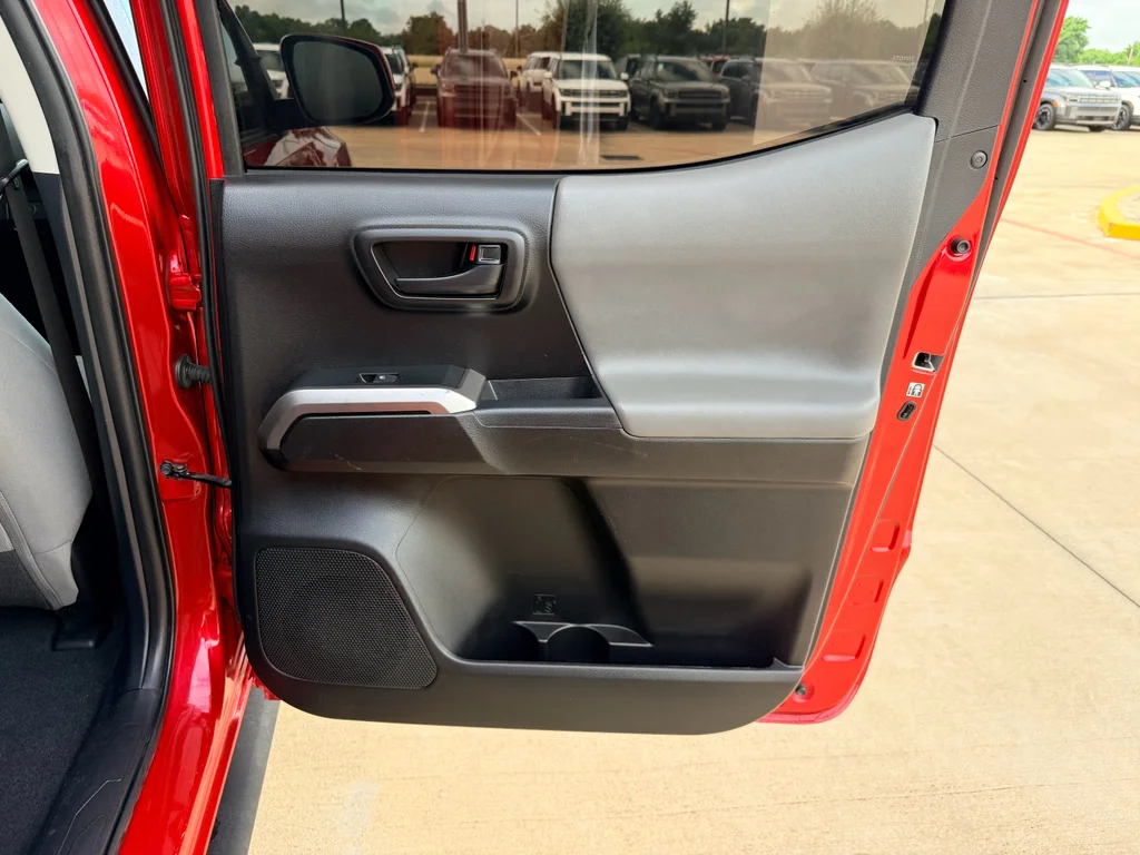 Used 2019 Barcelona Red Metallic Toyota SR5 image 23