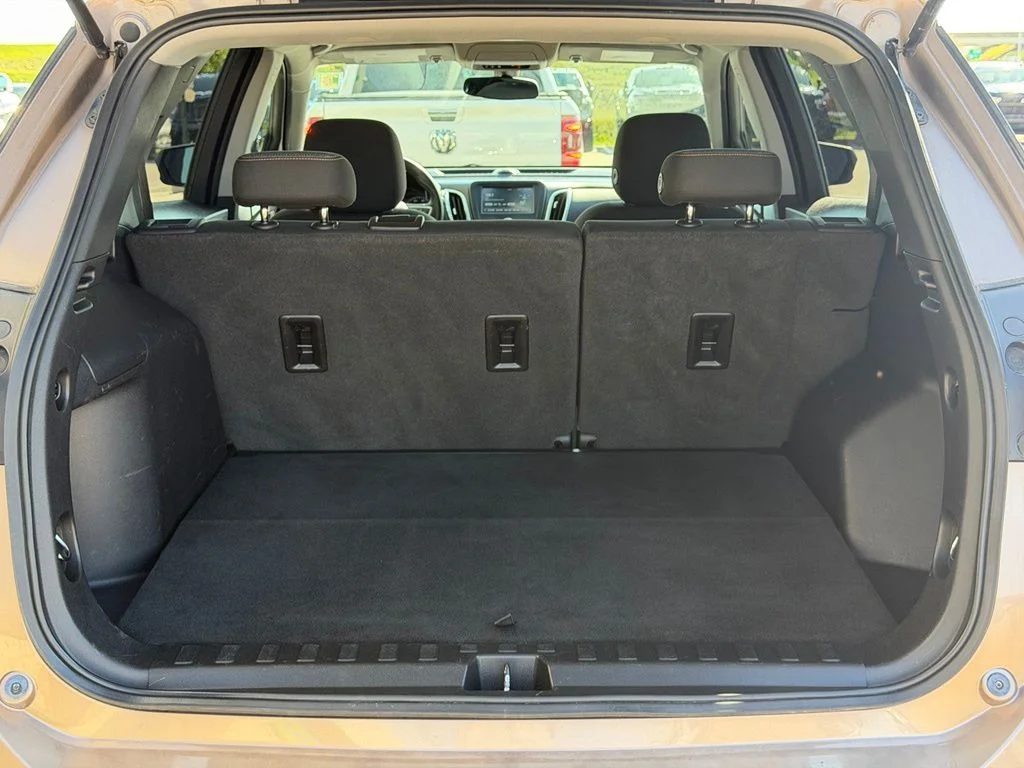Used 2018 Beige Chevrolet LT image 9
