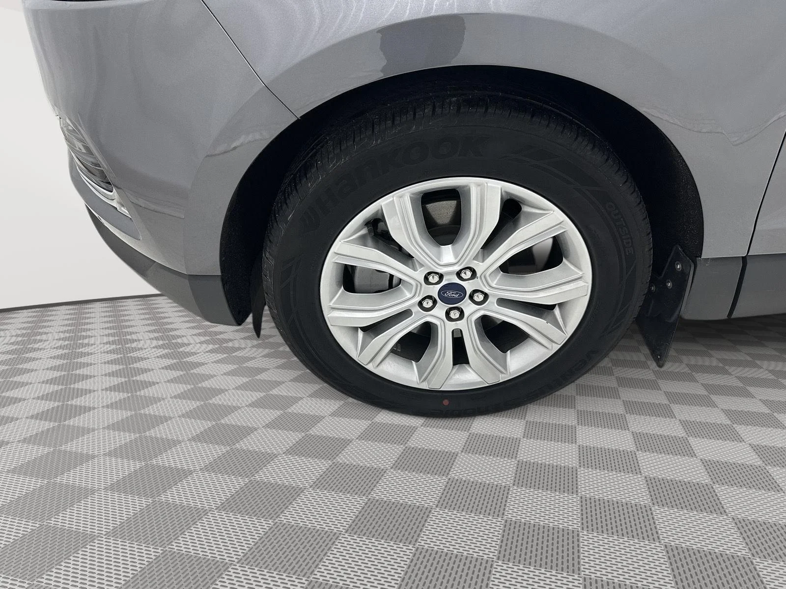 Used 2022 . Ford Titanium image 28