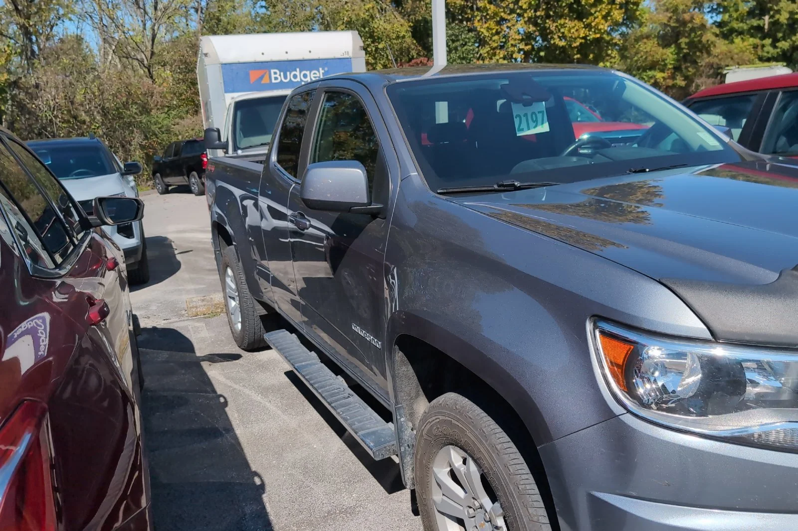 Used 2018 SATIN STEEL METALLIC Chevrolet 4WD LT image 3