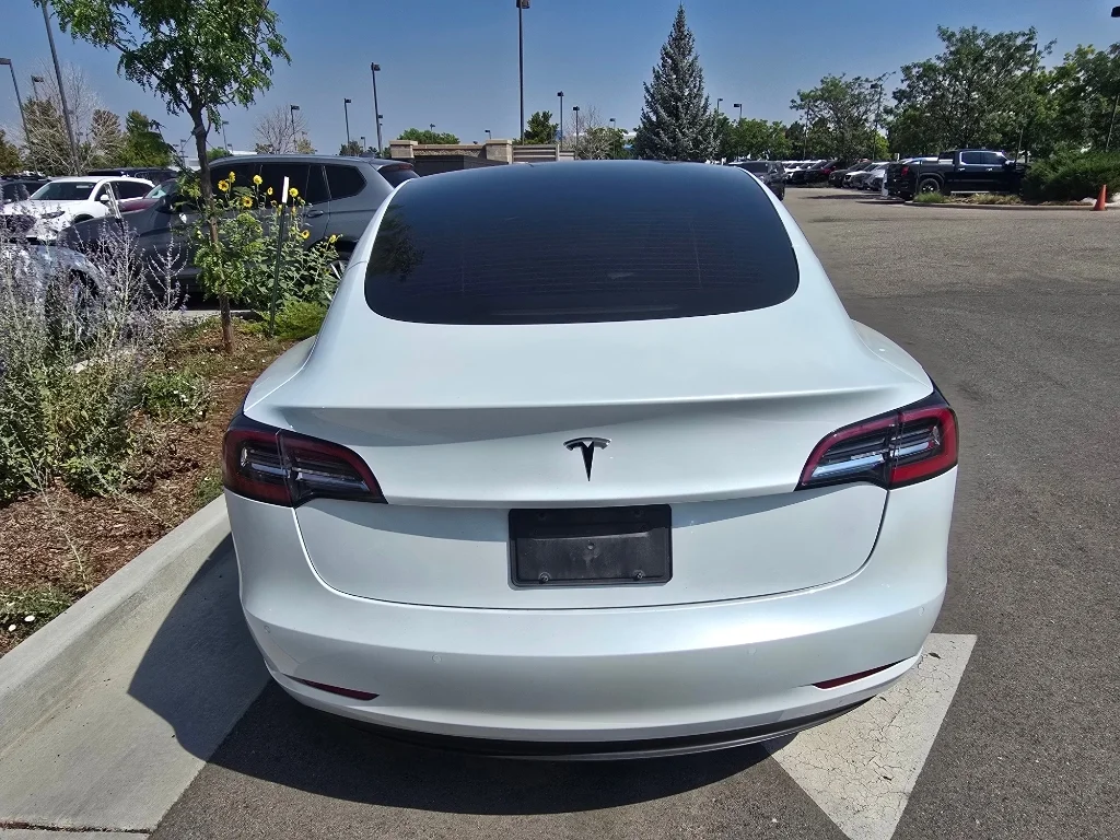 Used 2021 Pearl White Multi-Coat Tesla Standard Range Plus image 5