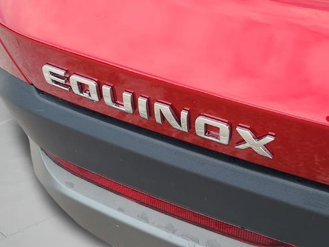 2027 Chevrolet Equinox LT - Photo 34