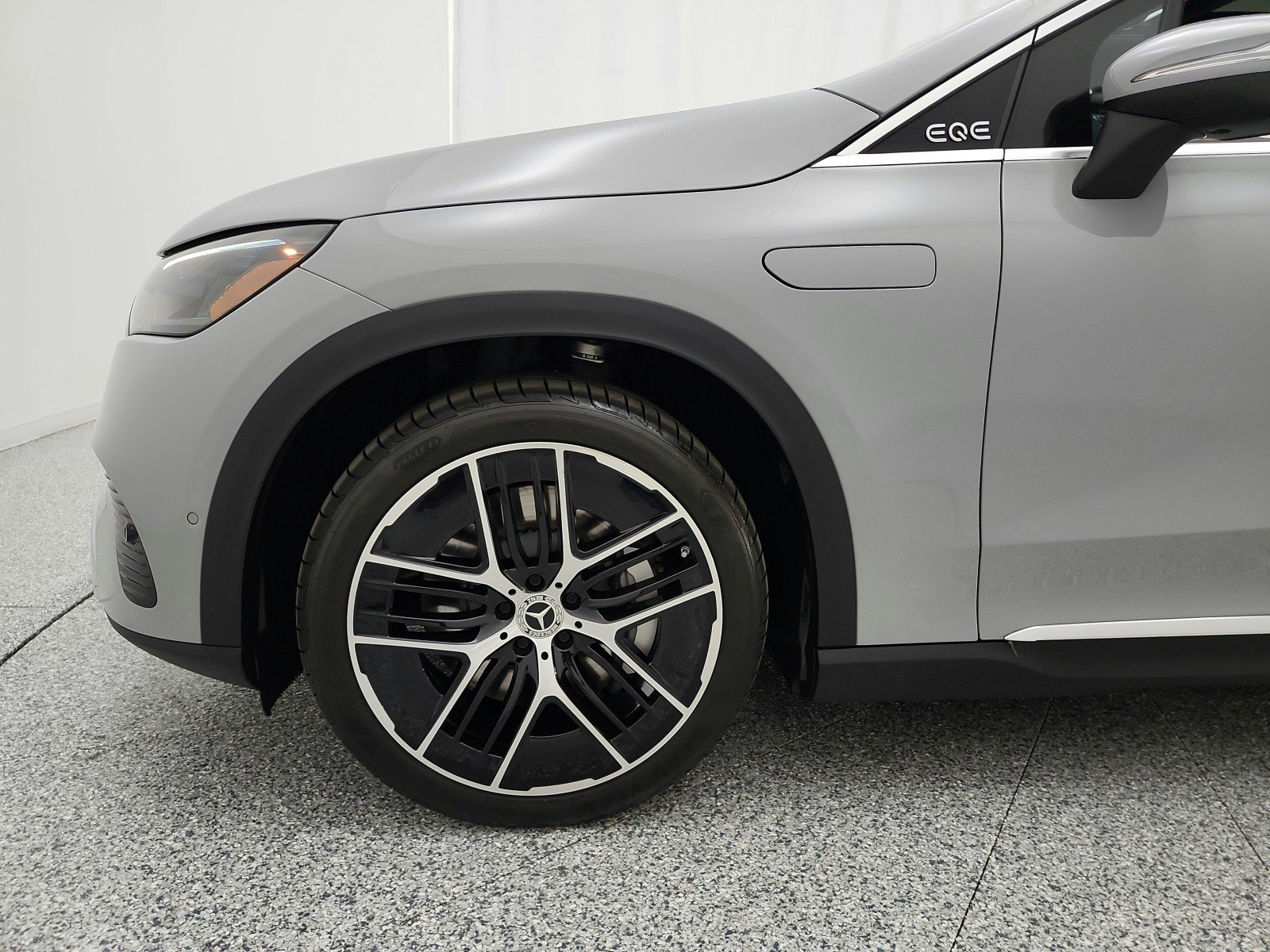 Certified Used 2023 MANUFAKTUR Alpine Grey Mercedes-Benz EQE 350 4MATIC® SUV image 16