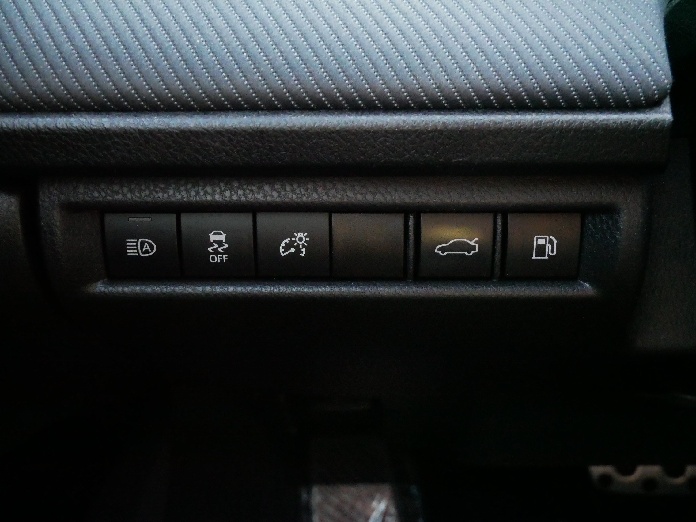 Certified Used 2025 MIDNIGHT BLACK Toyota SE image 28