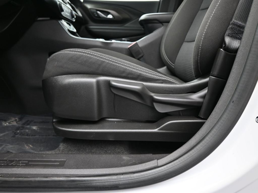 2024 GMC Terrain SLE - Photo 13