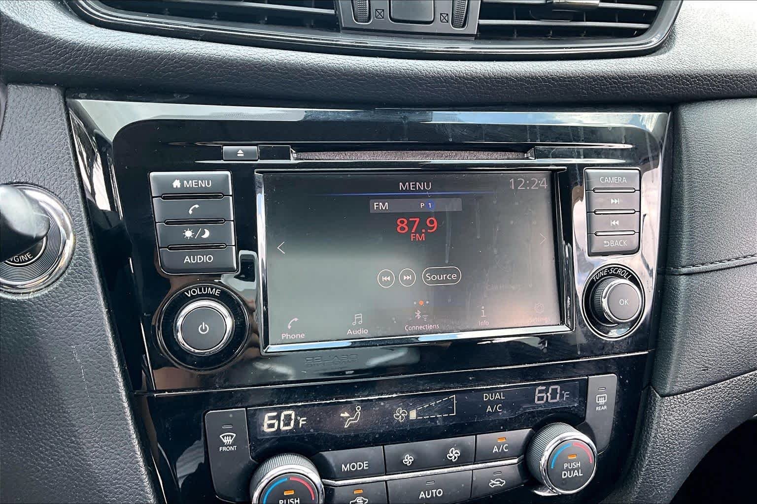 Used 2020 MAGNETIC BLACK Nissan SV image 30