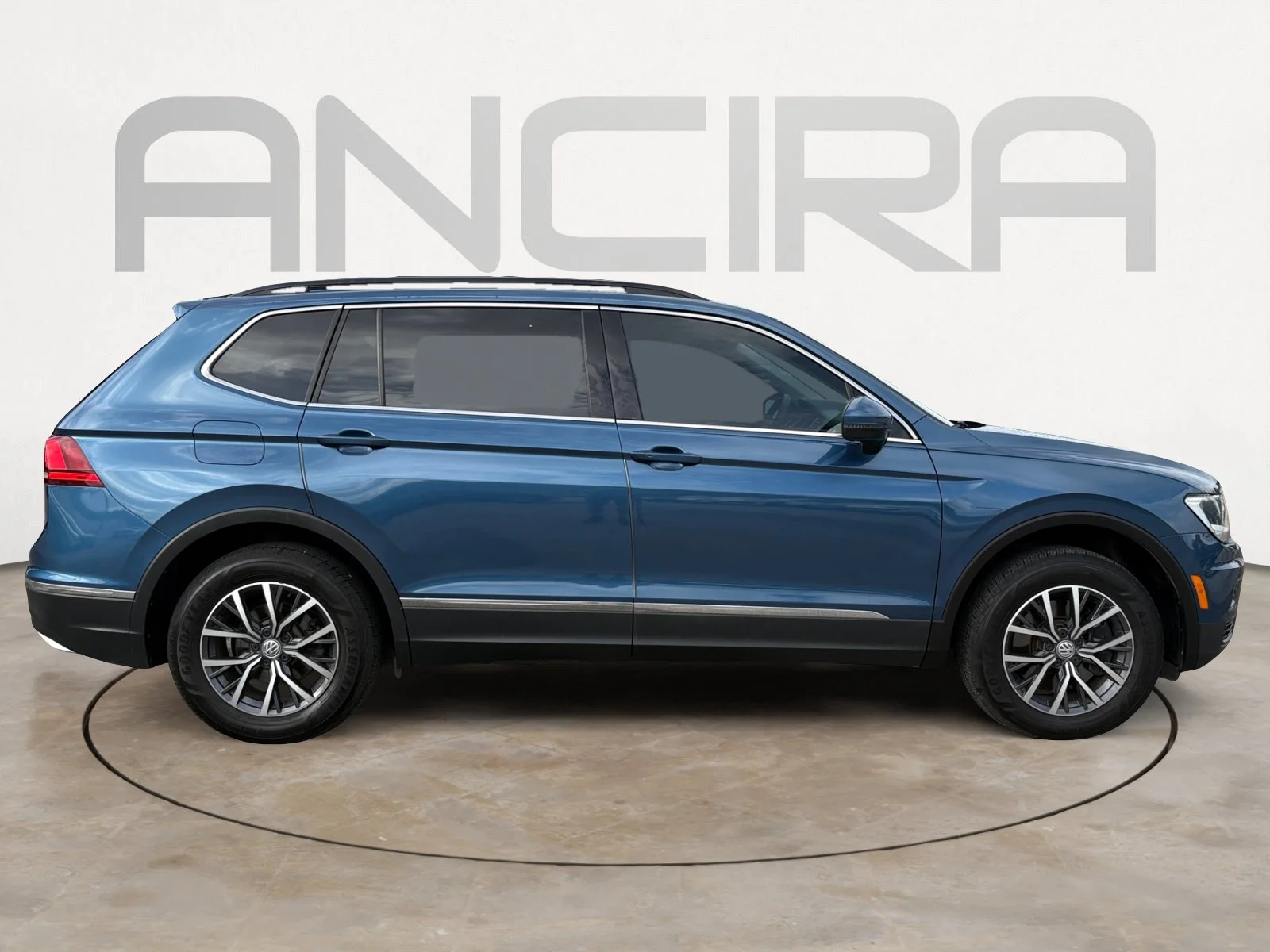 Used 2020 Silk Blue Metallic Volkswagen 2.0T SE image 11