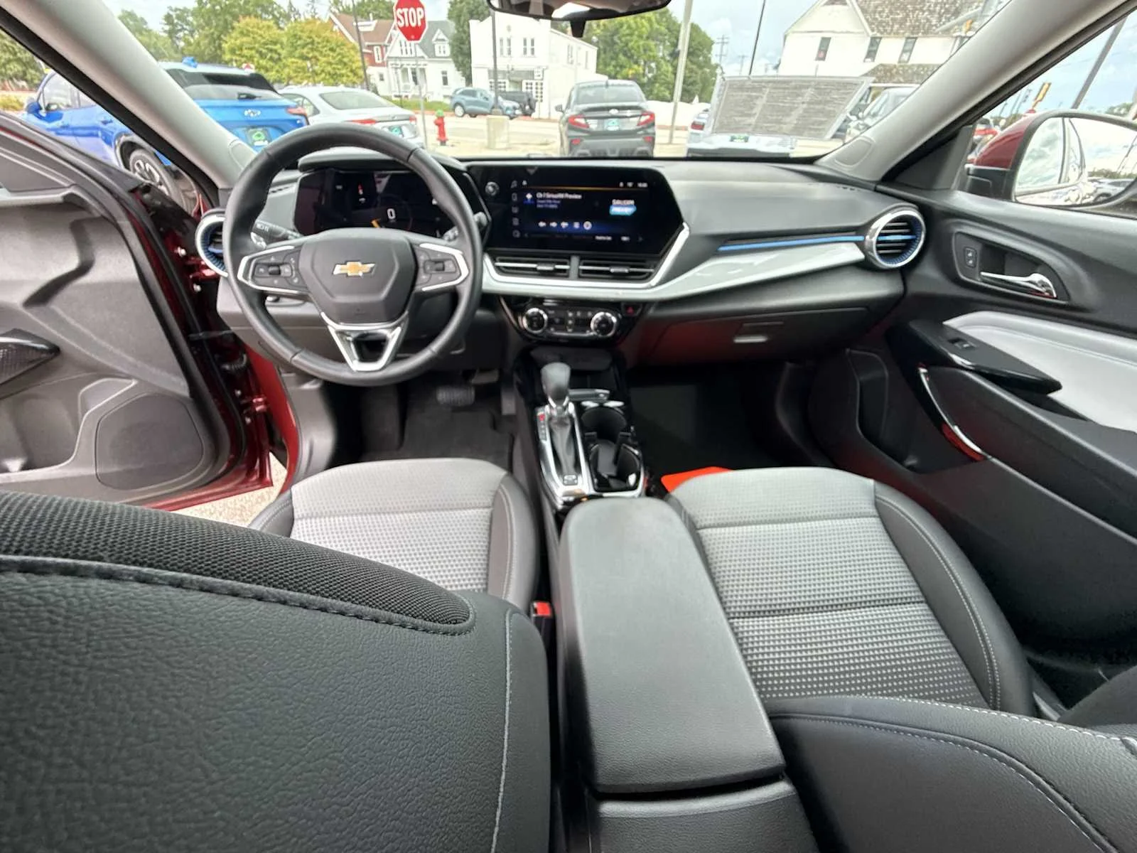 2024 Chevrolet Trax LT - Photo 19