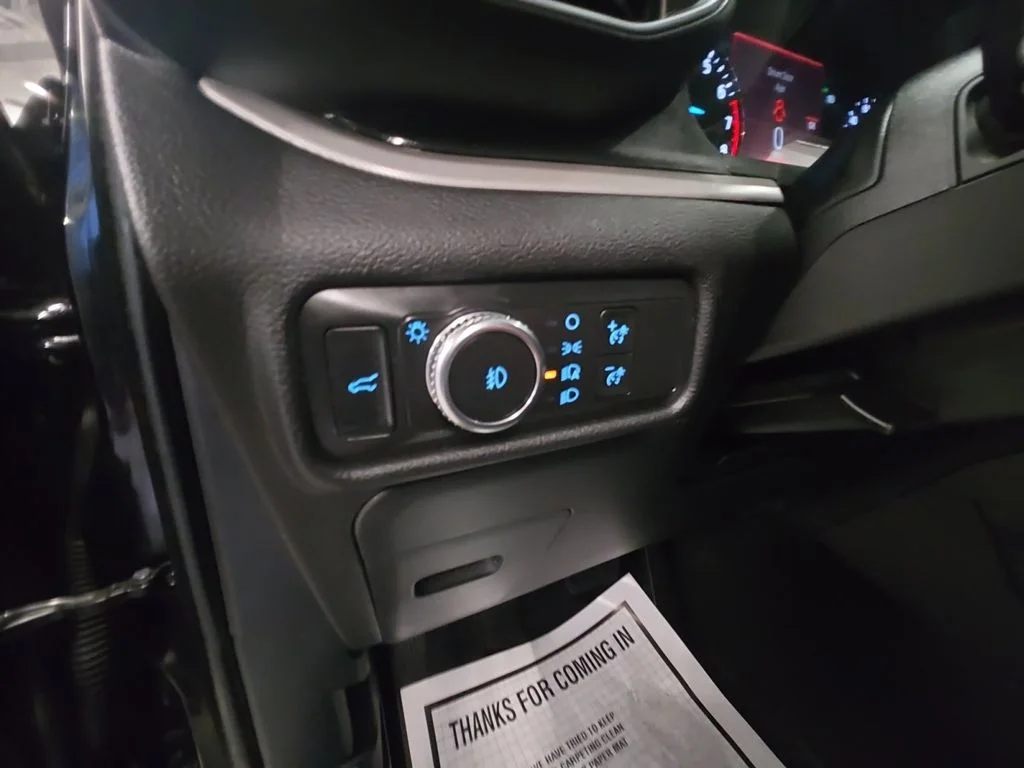 Used 2020 Black Ford XLT image 26