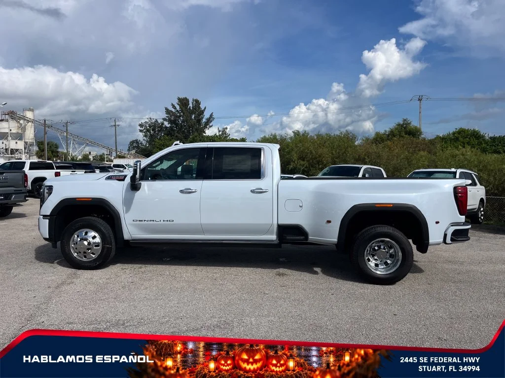 New 2026 Glacier White Tricoat GMC Denali DRW image 4