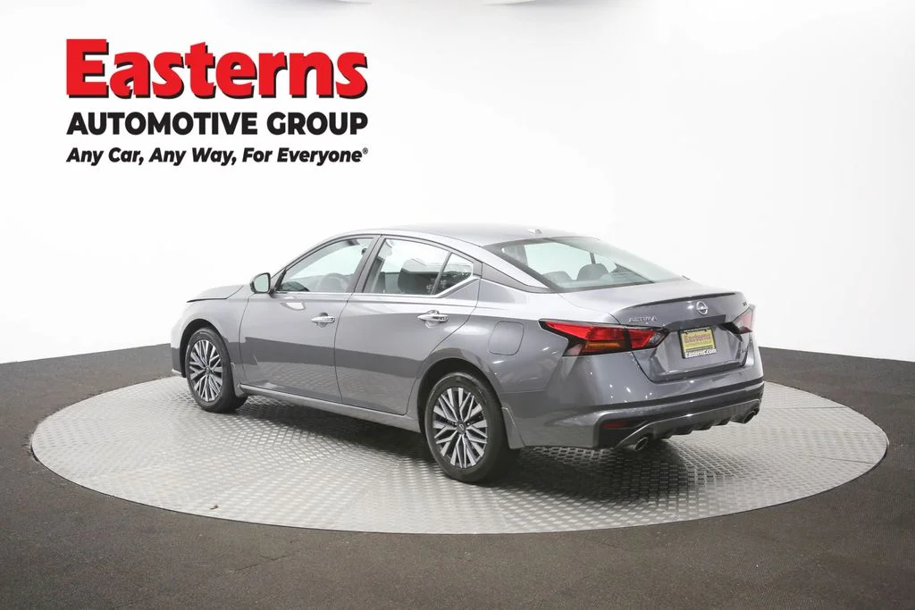 Used 2024 Gray Nissan 2.5 SV image 60