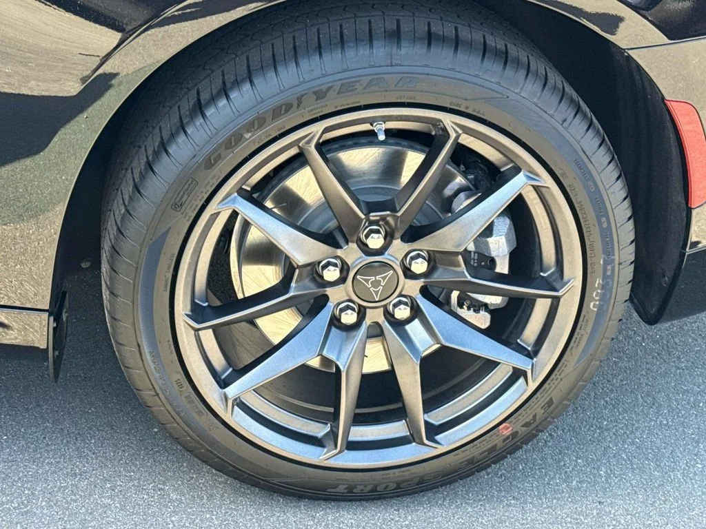 New 2026 Diamond Black Crystal Pearlcoat Dodge Scat Pack image 38