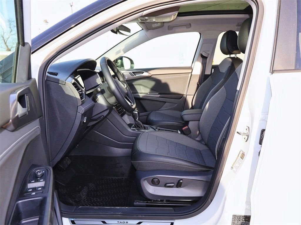 New 2026  Volkswagen 1.5T SE Black image 11