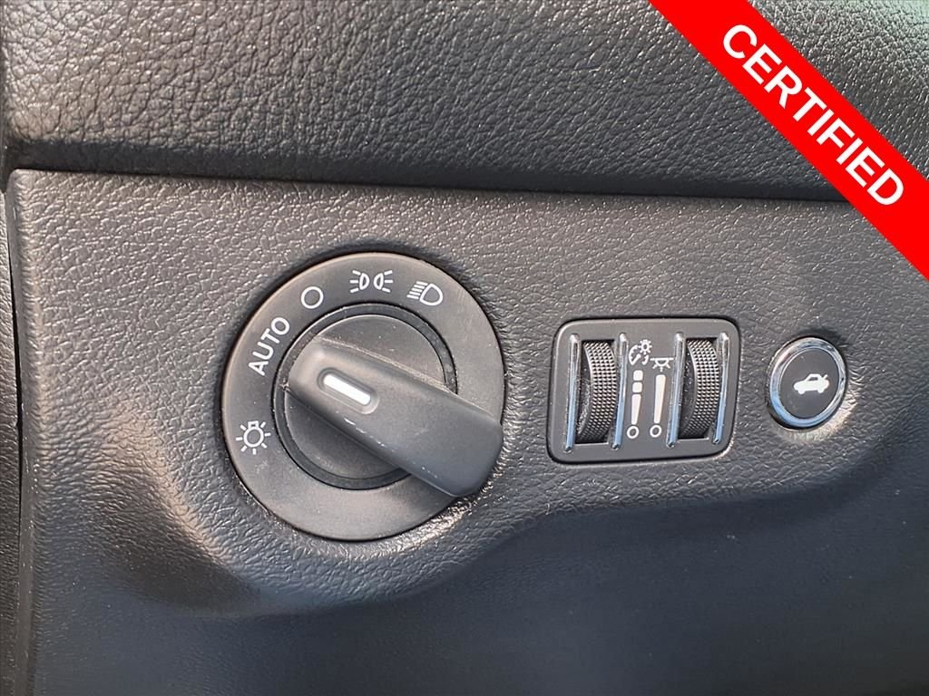 Used 2021 Red Dodge SXT image 22