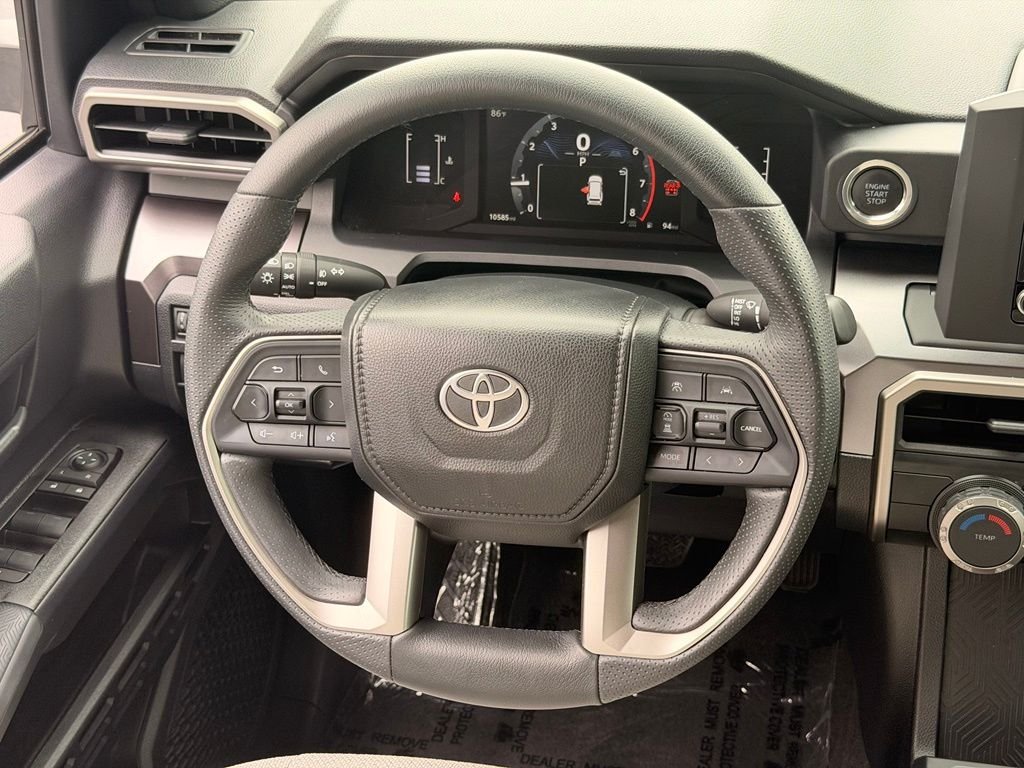 Used 2025  Toyota SR5 image 18