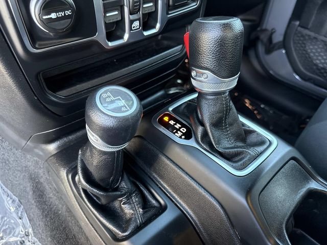 Used 2020 Gray Clearcoat Jeep Sport image 28