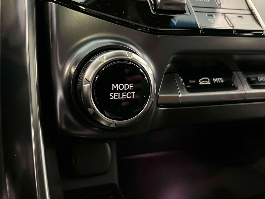 2026 Lexus LX 700h F-Sport - Photo 31