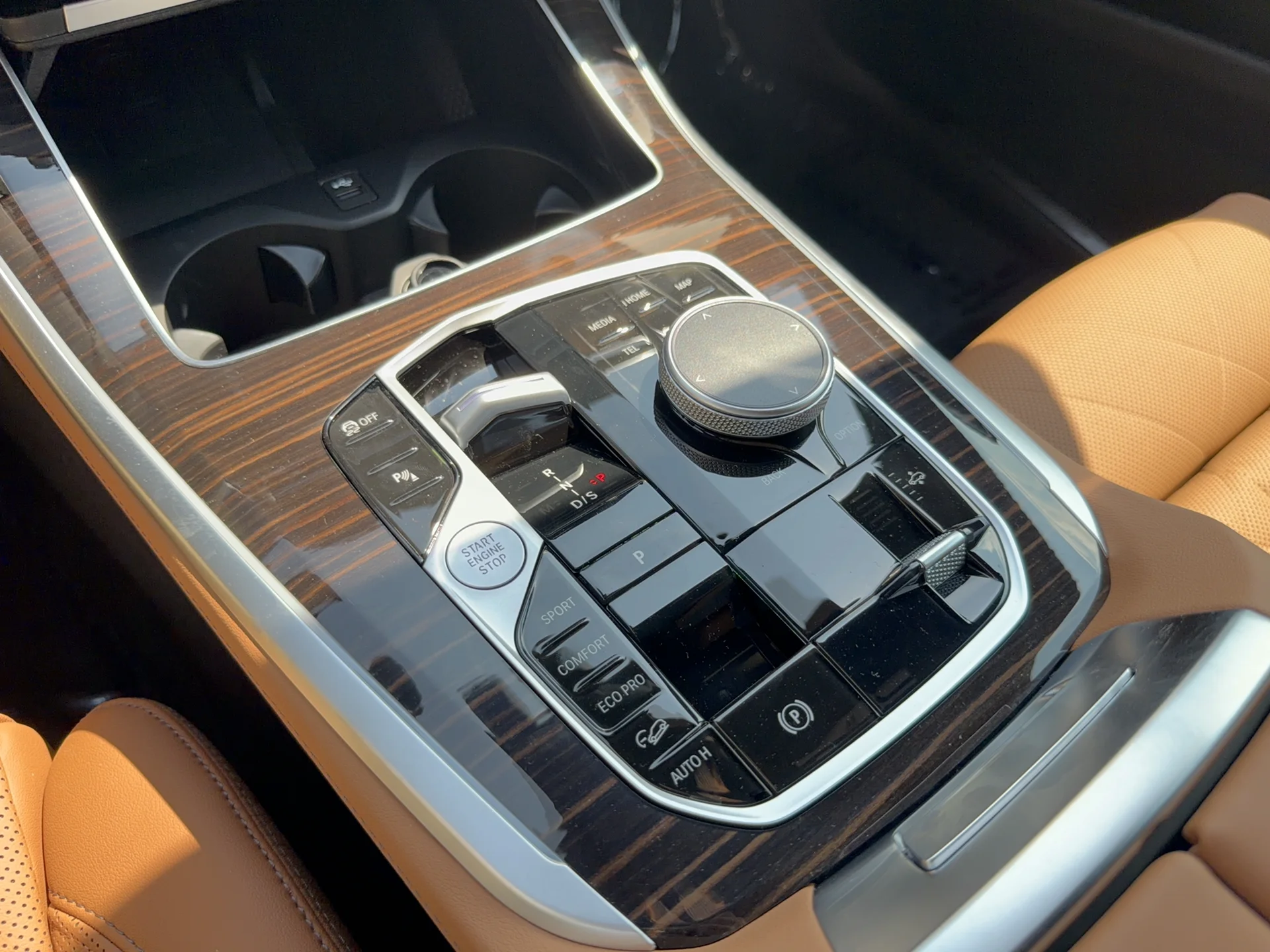 New 2026 Dravit Grey Metallic BMW xDrive40i image 21