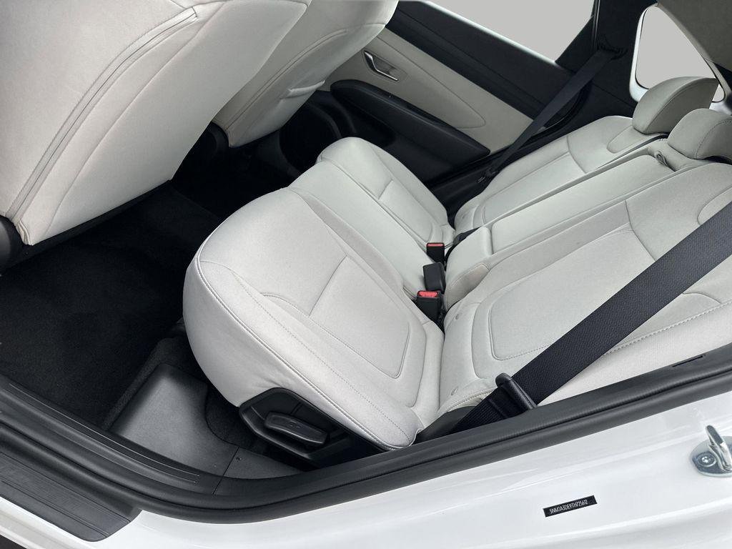 New 2026 White Pearl Hyundai SE FWD image 21
