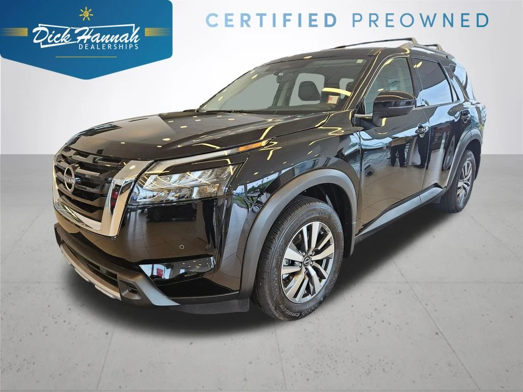 2025 Nissan Pathfinder SL 4WD's photo